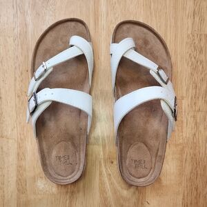 Time and Tru Size 7 Womens White Sandals